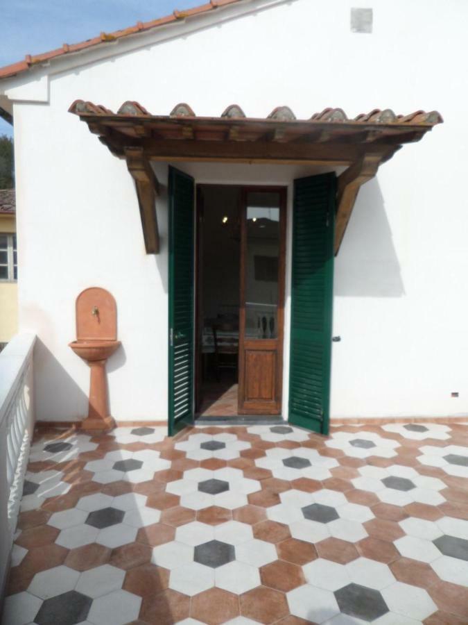 La Terrazza Διαμέρισμα Palaia Εξωτερικό φωτογραφία